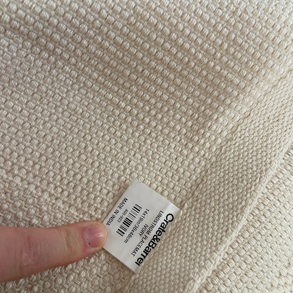 Crate&Barrel Ivory Lindstrom Placemat Set
